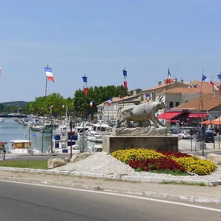 Maison Le Neuf Holiday home Tarascon